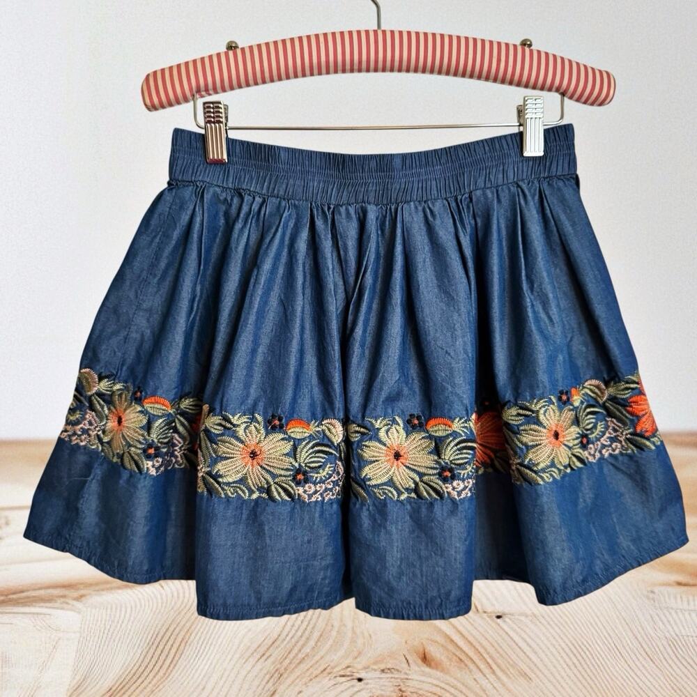 POL Mini Skirt Sz M Floral Embroidery Denim Blue 100% Cotton Flared Festival